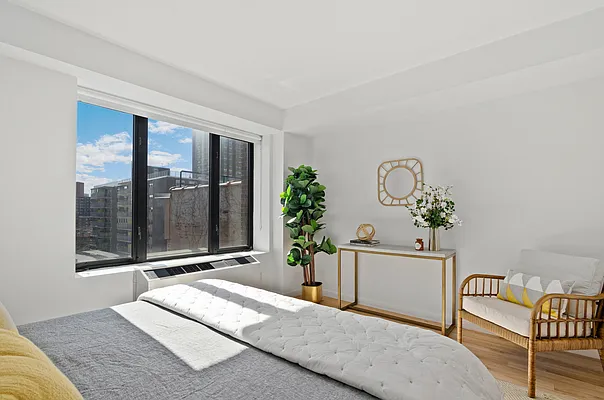 Rented by Compass | media 30