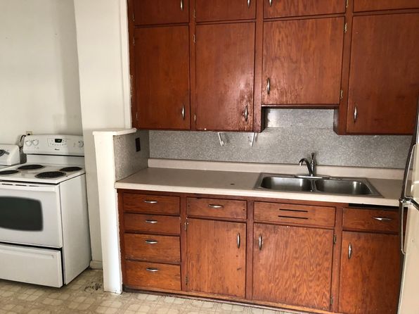 211 S Polk St #211, Sumner, IA 50674