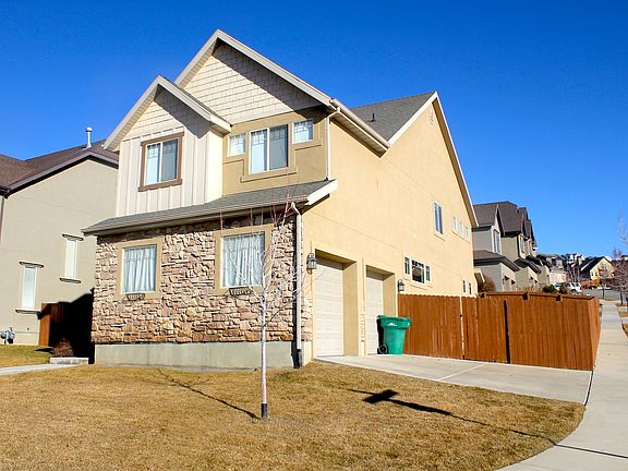 3rd image of 5240 N Fox Hollow Way