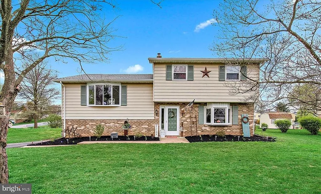 2606 Danielle Dr photo 1