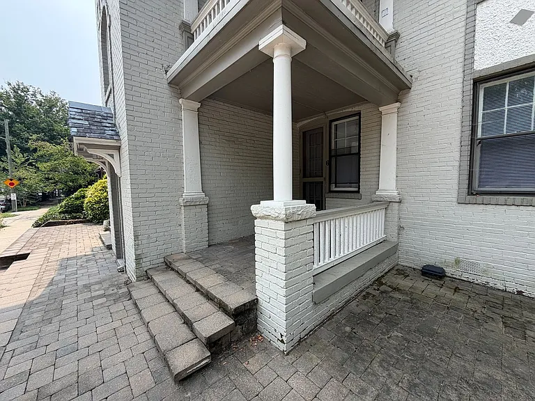2327 Floyd Avenue — Photo 26