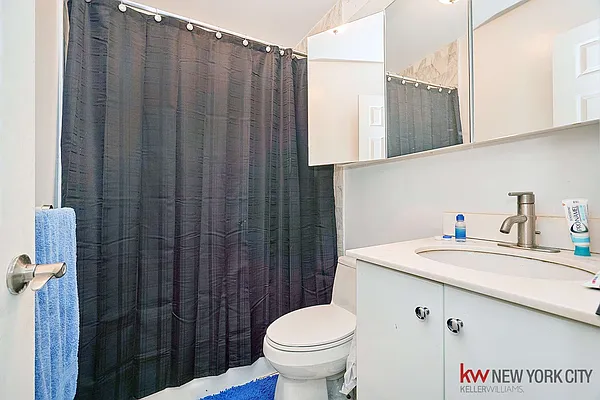 Rented by Keller Williams NYC | media 17