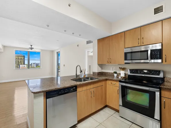 1830 Radius Drive #803, Hollywood, FL 33020