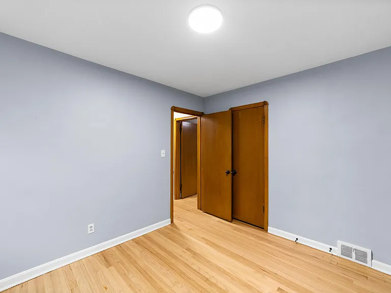 6229 Stanbury Rd — Photo 24