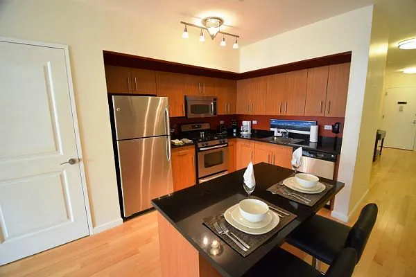 Rented by Global Realty Opportunities | media 13