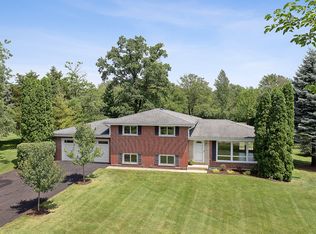 11S517 Carpenter St, Lemont, IL 60439