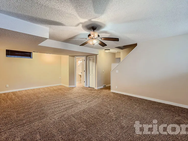 5 Oak Shore Dr — Photo 9