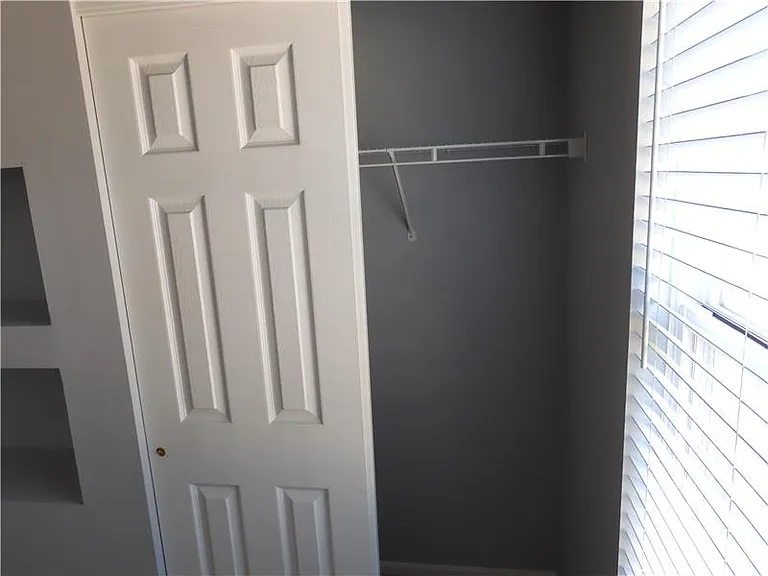 3025 Wolf Creek Way — Photo 36