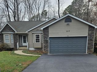117 Wilderness Dr, Locust Grove, VA 22508