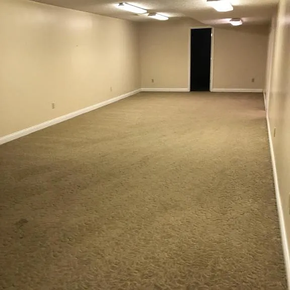 112 Jersey Ct — Photo 15