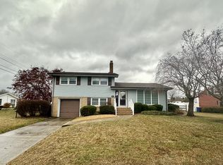 322 Lake Dr, Smyrna, DE 19977