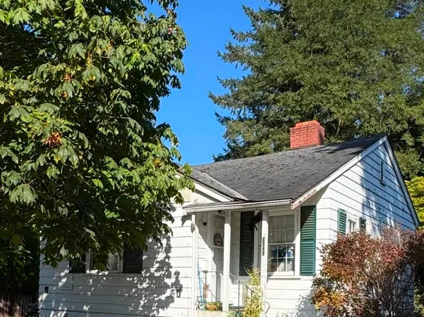 2742 Maple St, Abbotsford, BC V2S 3Y6