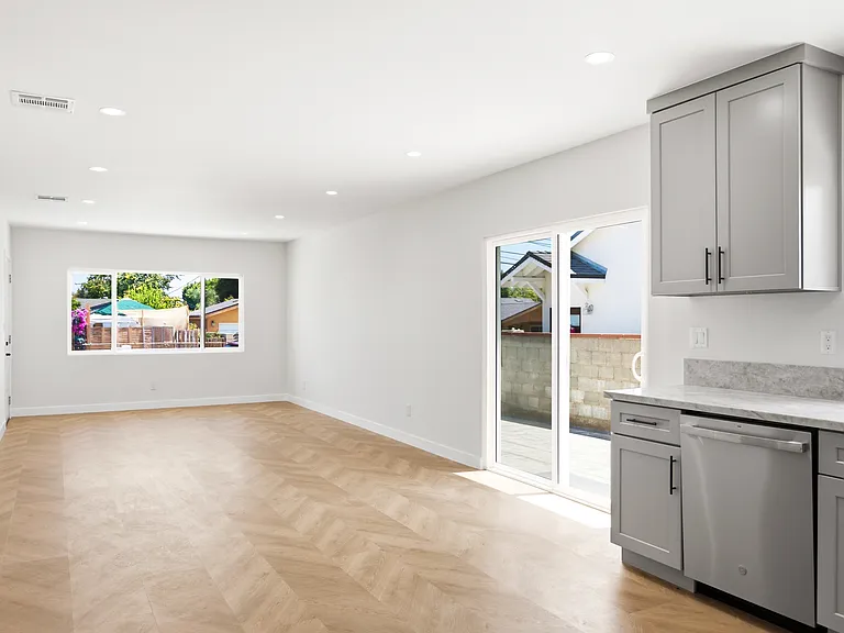 607 Wolfskill St — Photo 12
