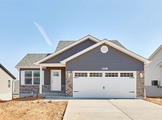 1118 Bronze Dr, Foristell, MO 63348