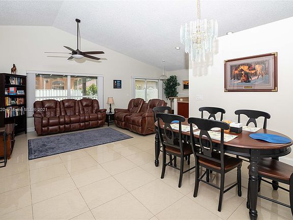 4th image of 2137 NW 142nd Way