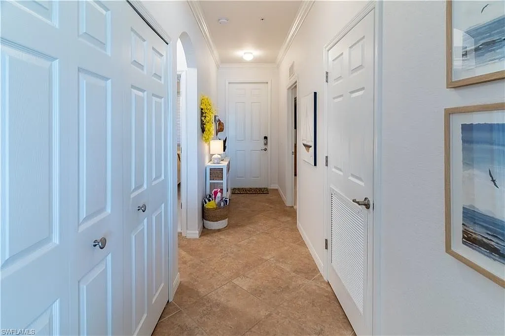 2 bed, 2.0 bath, 1162 sqft, $6,000 — Photo 2