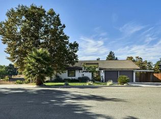 40 Beverly Dr, Hollister, CA