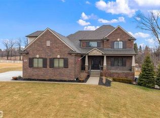 8217 Tamarack Ln, Romeo, MI 48065