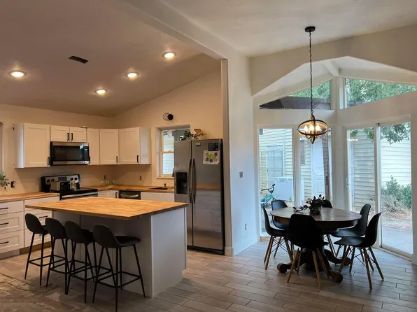 161 N 160 E, Hurricane, UT 84737