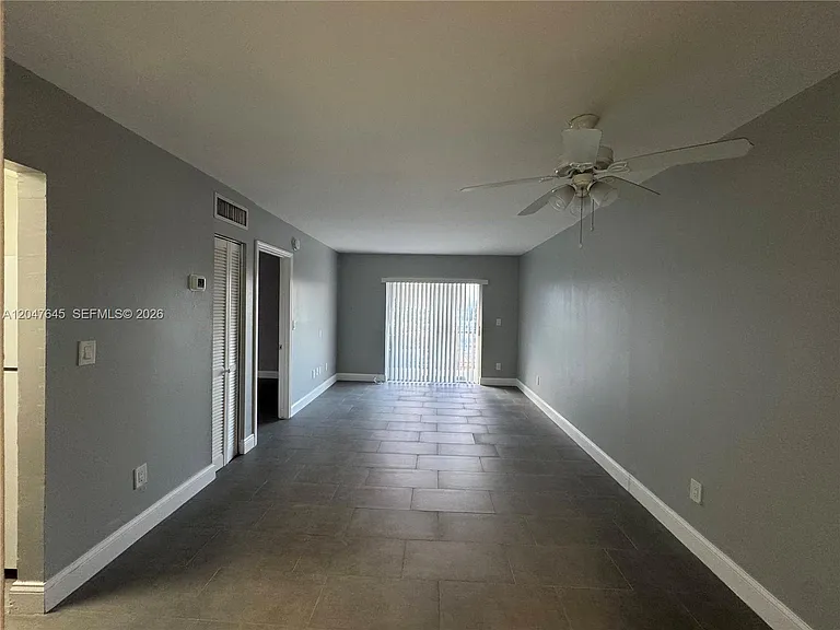 1933 SW 7th St #504 — Photo 15