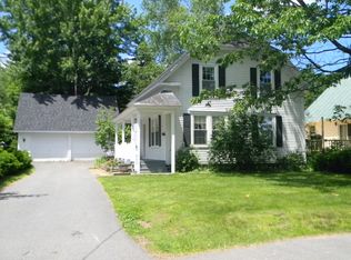 140 Maple Ave, Farmington, ME 04938