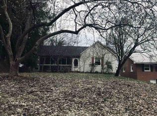 221 Forest Rd, Huntington, WV 25705