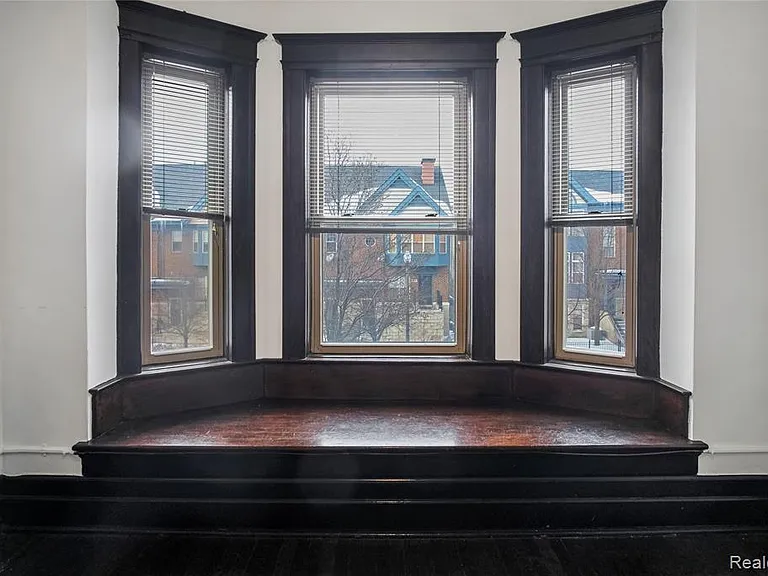 66 Adelaide St #20 — Photo 7