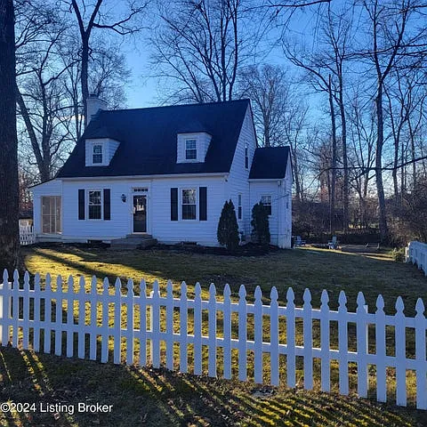 210 Arterburn Dr — Photo 2