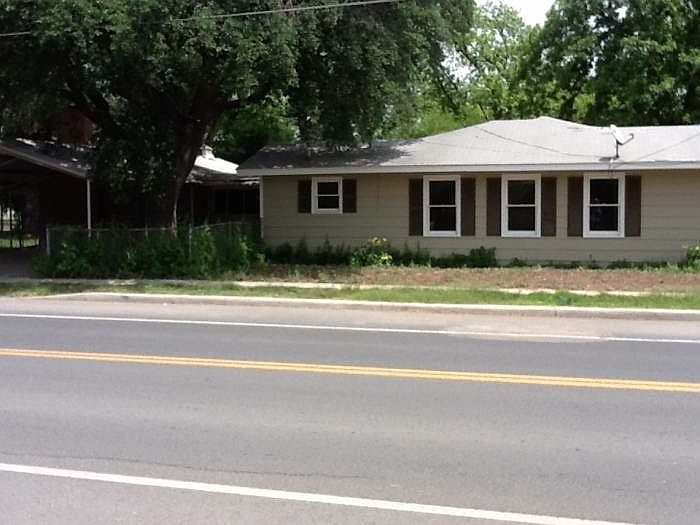 800 Laurel St, Uvalde, TX 78801 Zillow