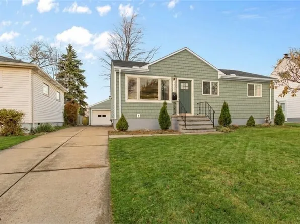 16084 Harrison Dr, Brookpark, OH 44142