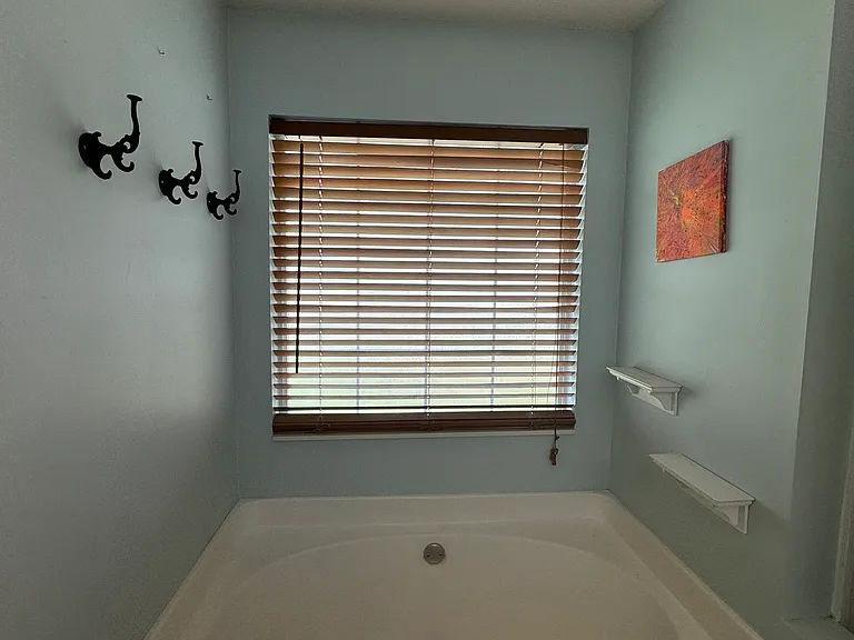 1840 Arborwood Dr — Photo 40