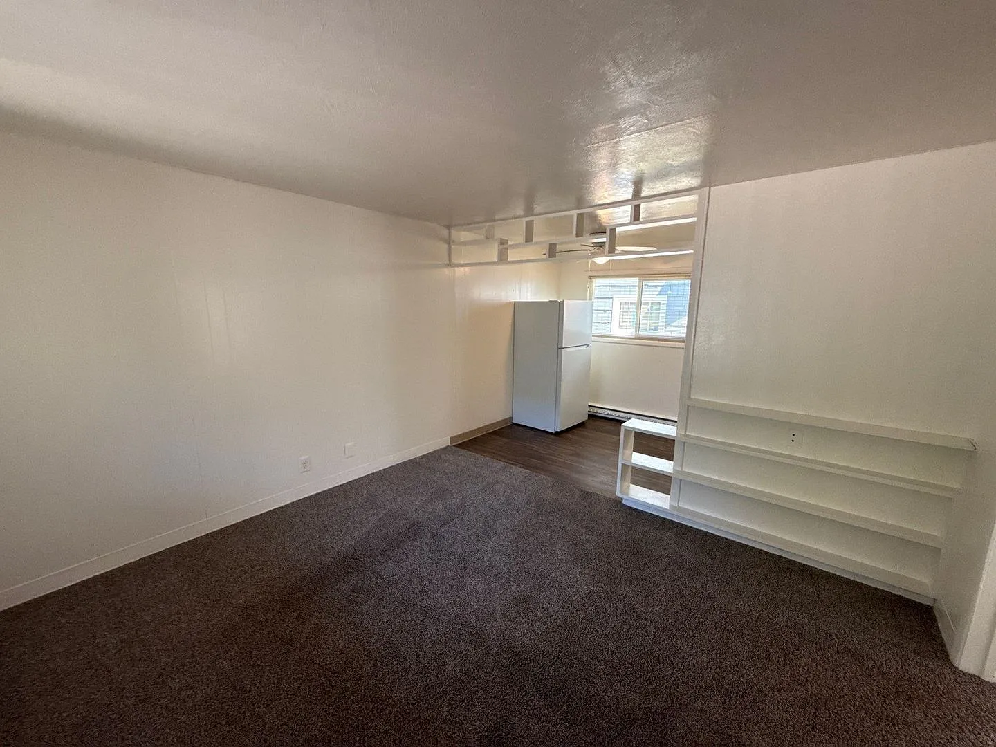 1 bed, 1.0 bath, 566 sqft, $1,025 — Photo 2