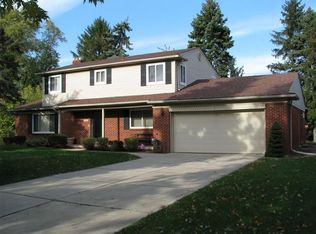 41342 Schoolcraft Rd, Plymouth, MI 48170