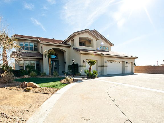 3rd image of 10740 Gilespie St