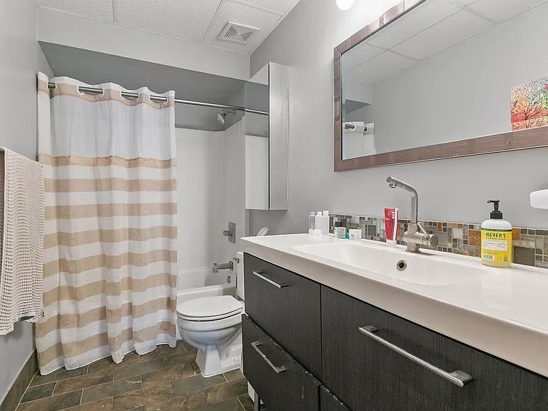 400 N 1st St #308 — Photo 17