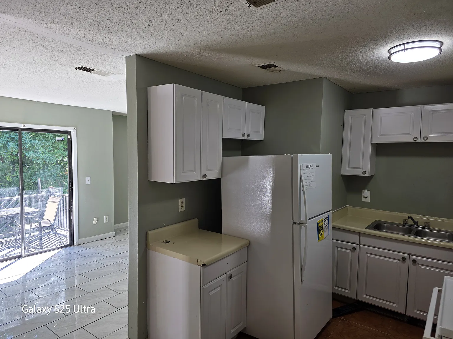 1 bed, 950 sqft, $995 — Photo 1