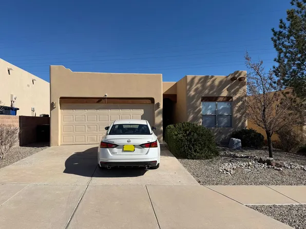 8136 Sleeping Bear Dr NW, Albuquerque, NM 87120