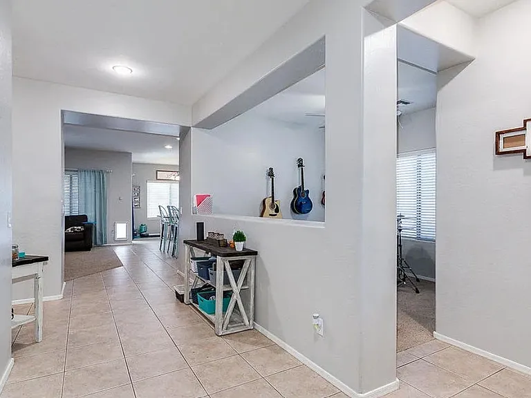 16283 W Desert Mirage Dr — Photo 3
