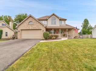 413 Windsor Dr, Oswego, IL