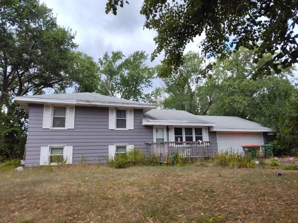 11540 Kerry St NW, Coon Rapids, MN 55433