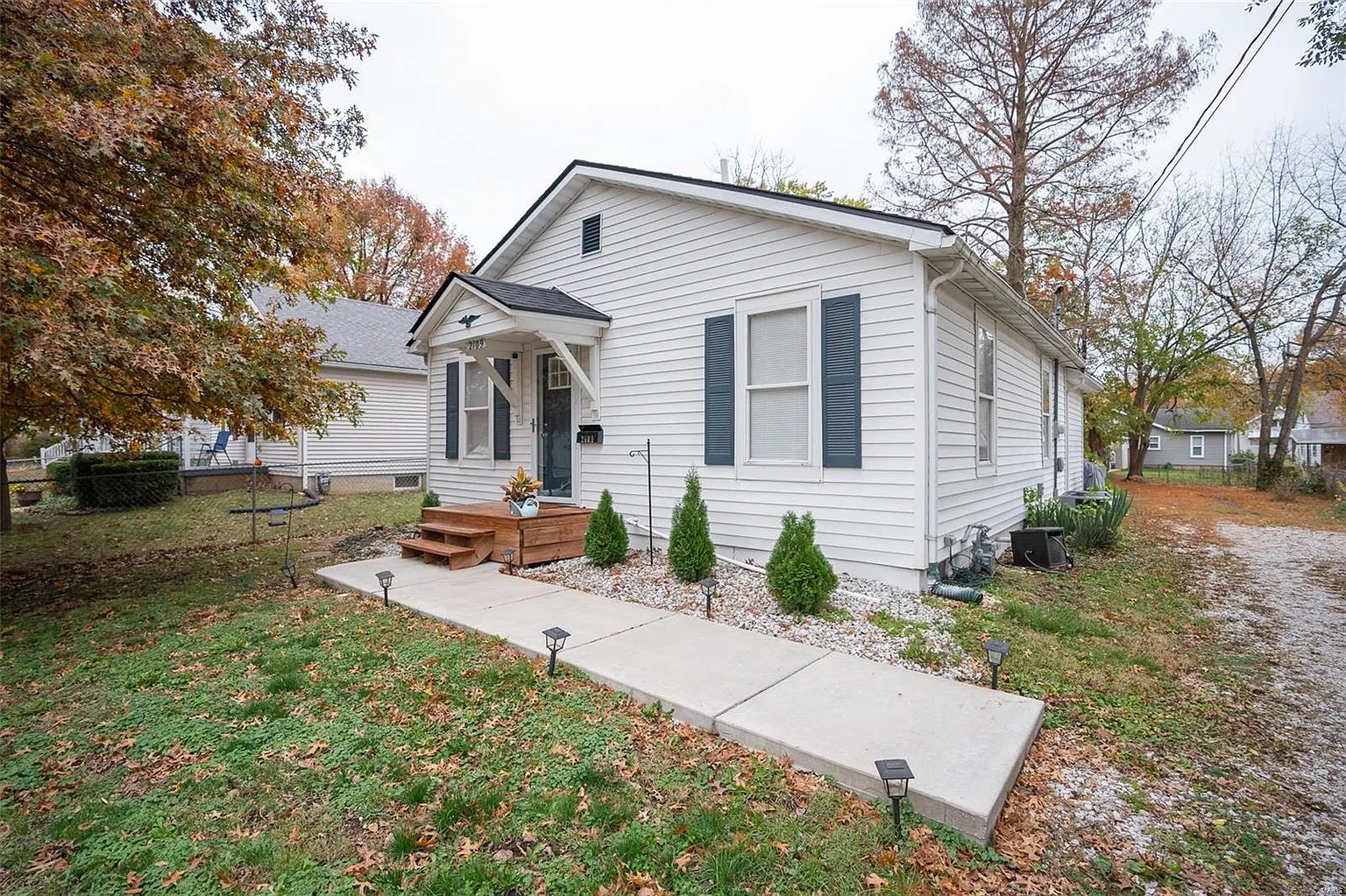 2109 Orchard Blvd photo 1