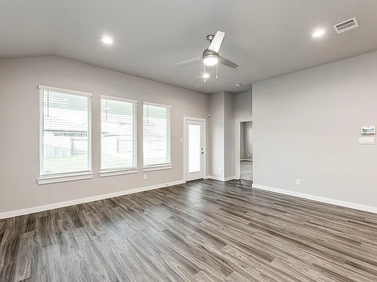 22806 Theodoli Dr — Photo 7