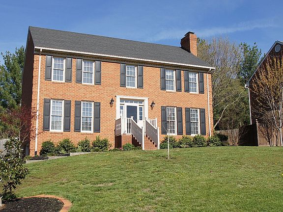 5th image of 4787 Chippenham Dr