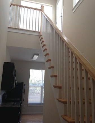 2nd image of 1001 Bainbridge St APT 7