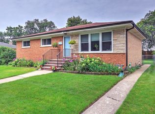 9648 N Kostner Ave, Skokie, IL 60076