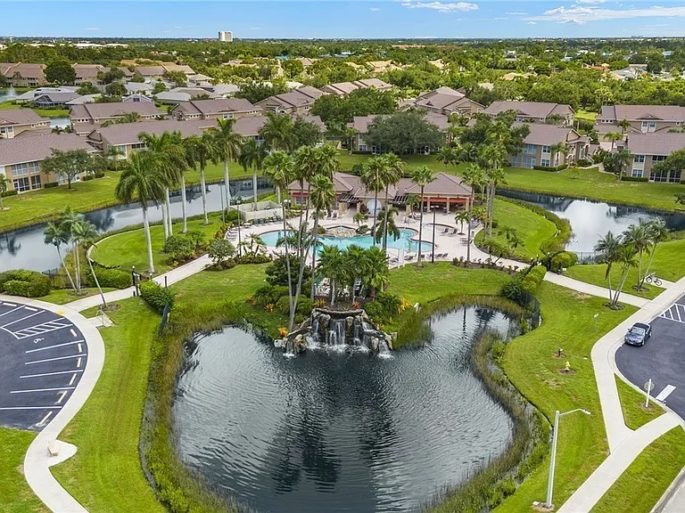 14860 Crystal Cove Ct #304 — Photo 30