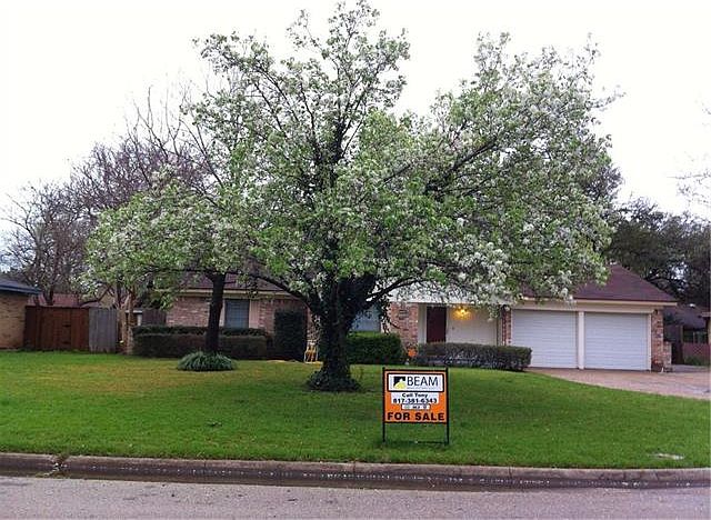 1st image of 1002 Holly Hill Ct