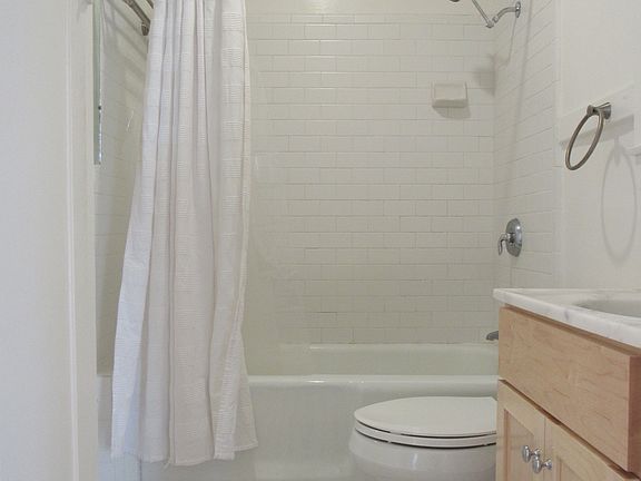 5th image of 2107 Pierce St APT 5