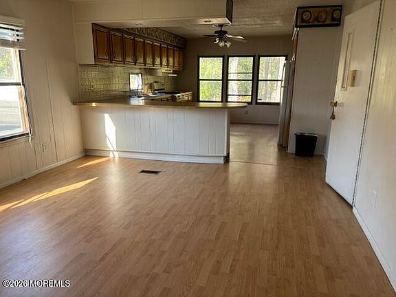 3rd image of 126 Village Road