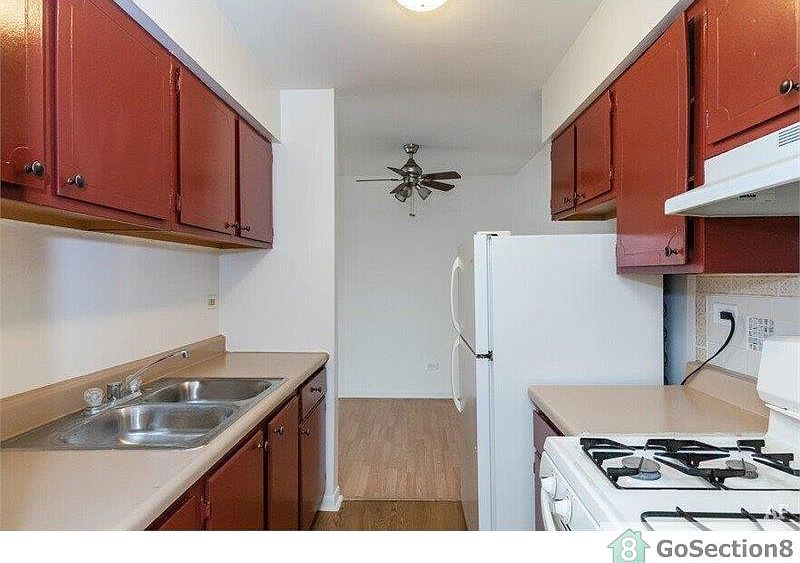 2nd image of 1232 N Kings Ct #101